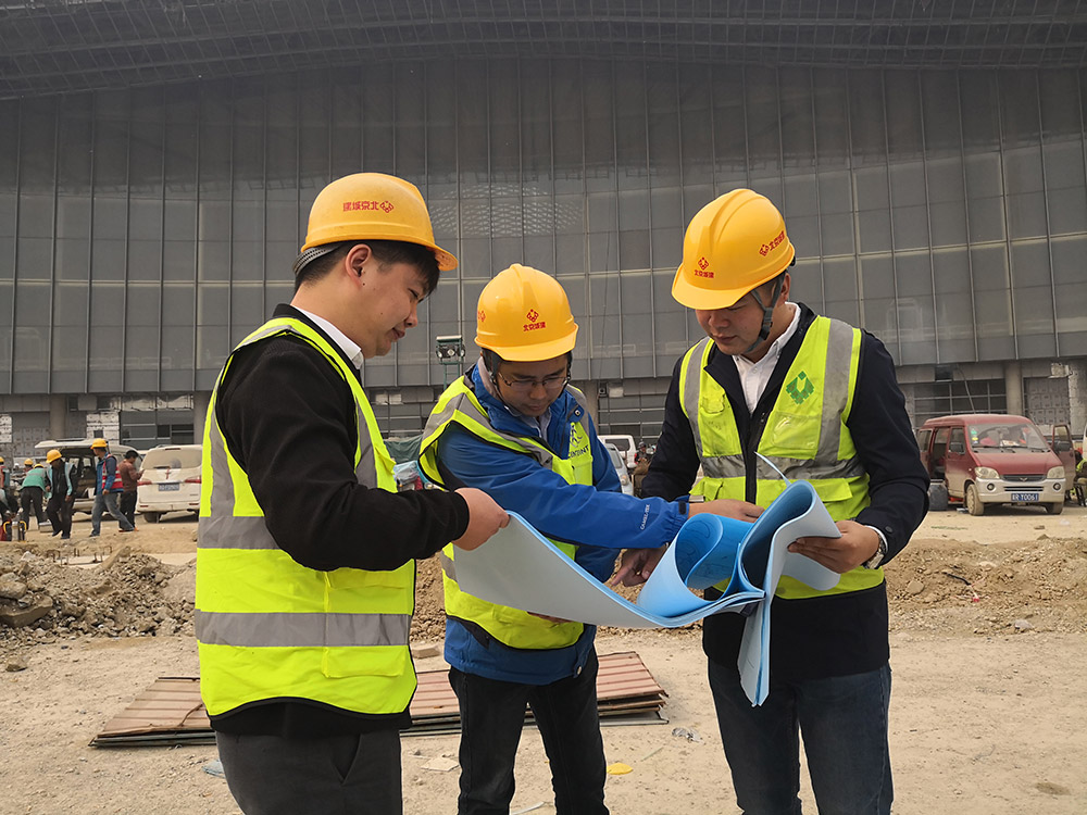 安邦工程師討論首都二機(jī)場伴熱技術(shù)方案 安邦工程師討論首都二機(jī)場伴熱技術(shù)方案